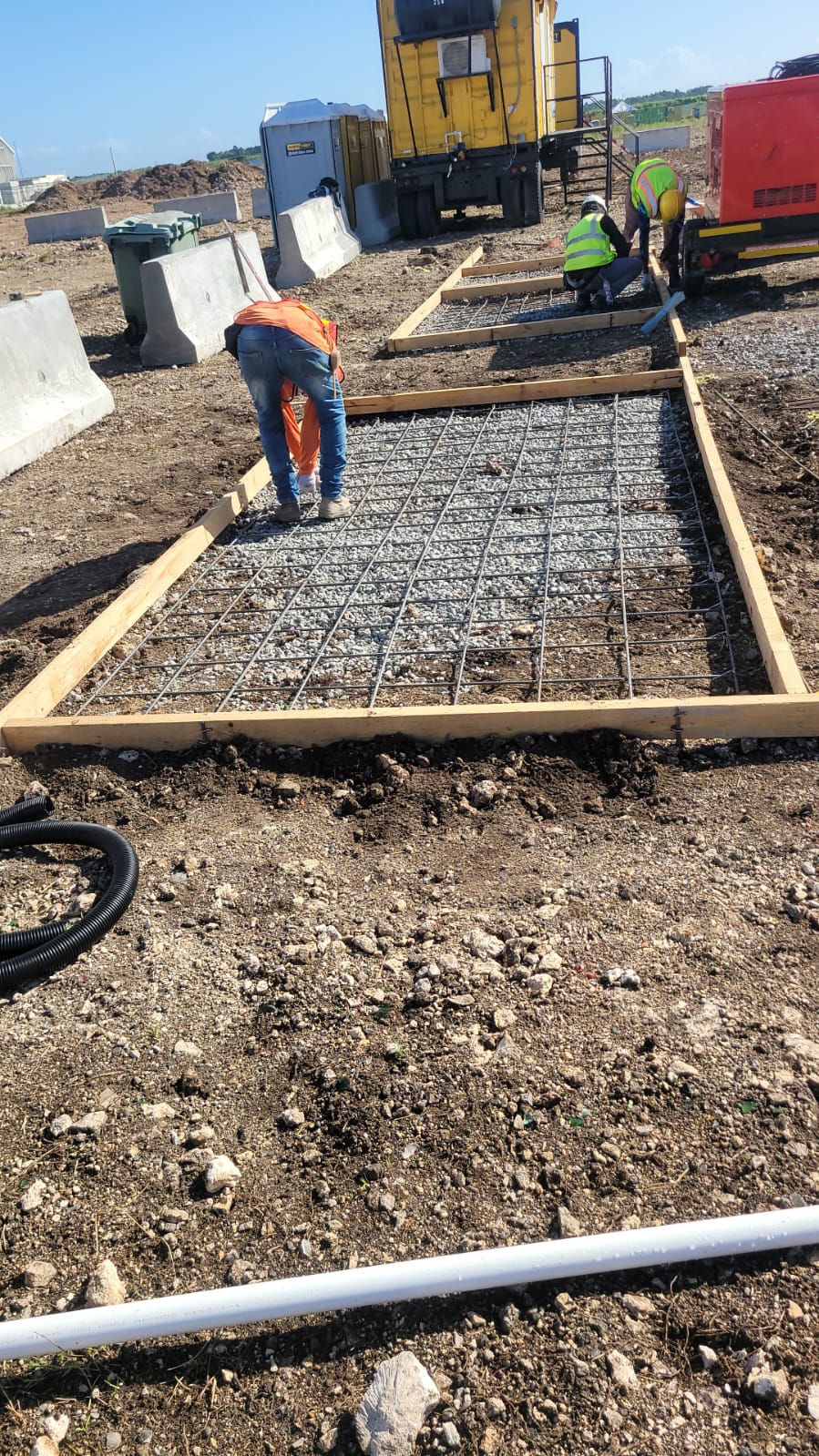 Proyecto instalación energética y agua potable en campamento provisional